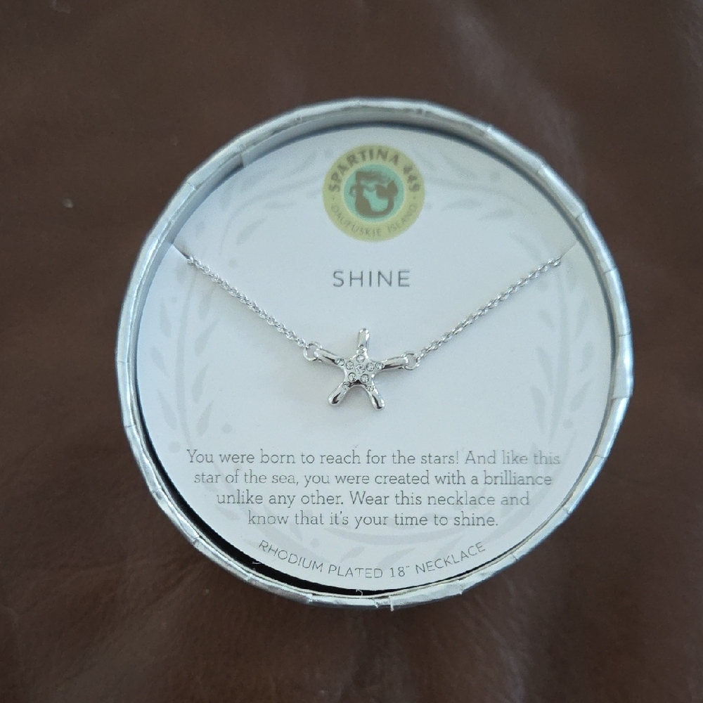 Sea La Vie Silver Starfish Pendant Necklace 18 In